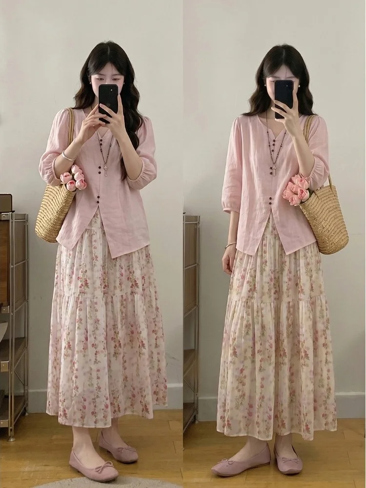 Loose Floral Print Two-Piece Set for plus Size Women Summer Vintage Style Pink Shirt And Half-length Skirt Casual Korean Fashion
Loose Floral Print Two-Piece Set for plus Size Women Summer Vintage Style Pink Shirt And Half-length Skirt Casual Korean Fashion