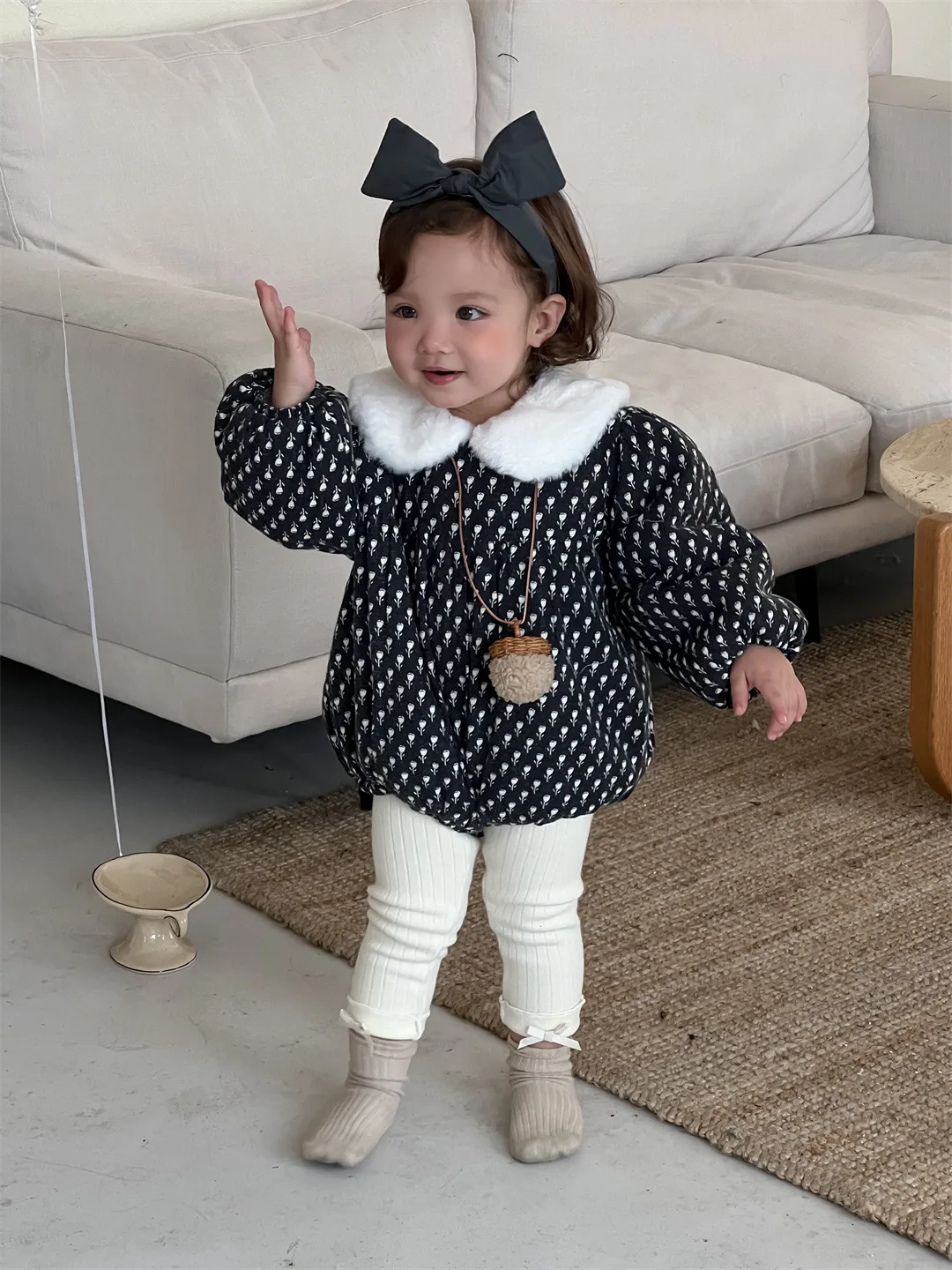 2025 Winter New Baby Girl Plus Velvet Thick Bodysuit Flower Print Newborn Toddler Clothes Infant Girls Lapel Fleece Jumpsuit
2025 Winter New Baby Girl Plus Velvet Thick Bodysuit Flower Print Newborn Toddler Clothes Infant Girls Lapel Fleece Jumpsuit