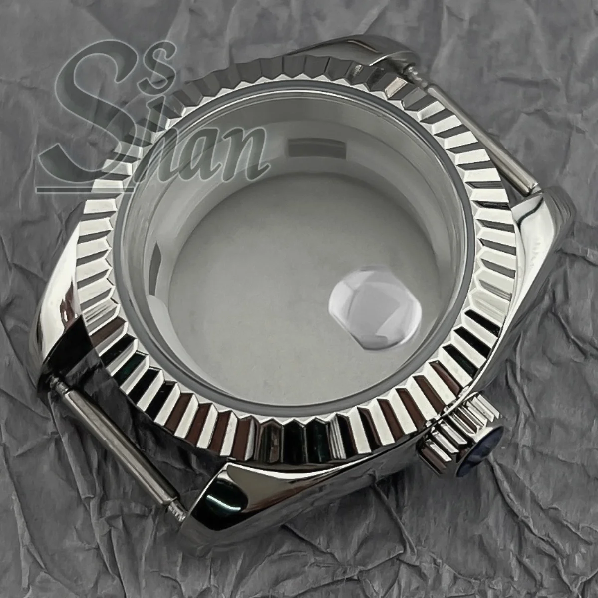 28mm luxury ladies' watch case slot/bevel/round/diamond bezel is suitable for the sapphire glass case of the NH05 NH06 movement
28mm luxury ladies' watch case slot/bevel/round/diamond bezel is suitable for the sapphire glass case of the NH05 NH06 movement
