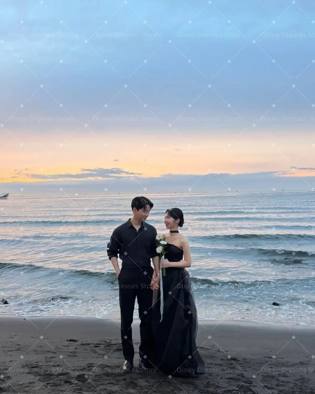 OLOEY 2026 Black Korean Wedding Dresses Customized 이브닝드레스 Strapless A Line Wedding Snap Dresses Elegant Reception Dresses
OLOEY 2026 Black Korean Wedding Dresses Customized 이브닝드레스 Strapless A Line Wedding Snap Dresses Elegant Reception Dresses