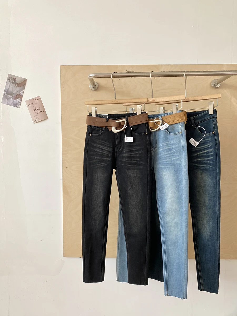 Retro High Waist Stretchy Women's Jeans Winter 2025 New Korean Style Fleece Lined Nine-Piece Pencil Pants Commute Style
Retro High Waist Stretchy Women's Jeans Winter 2025 New Korean Style Fleece Lined Nine-Piece Pencil Pants Commute Style