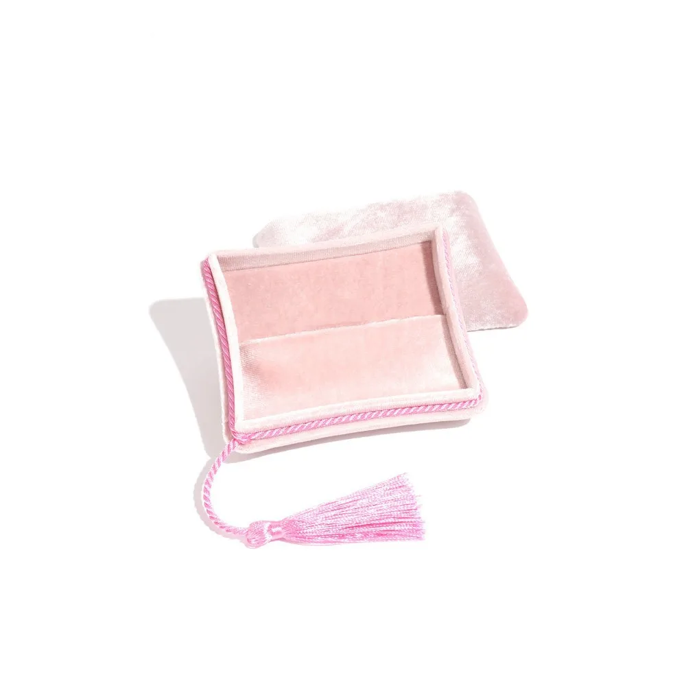 Сумка для упаковки ювелирных изделий с кисточками, браслет, серьги, кольца, ожерелье, серьги, чехол для хранения, органайзер большой емкости
Сумка для упаковки ювелирных изделий с кисточками, браслет, серьги, кольца, ожерелье, серьги, чехол для хранения, органайзер большой емкости