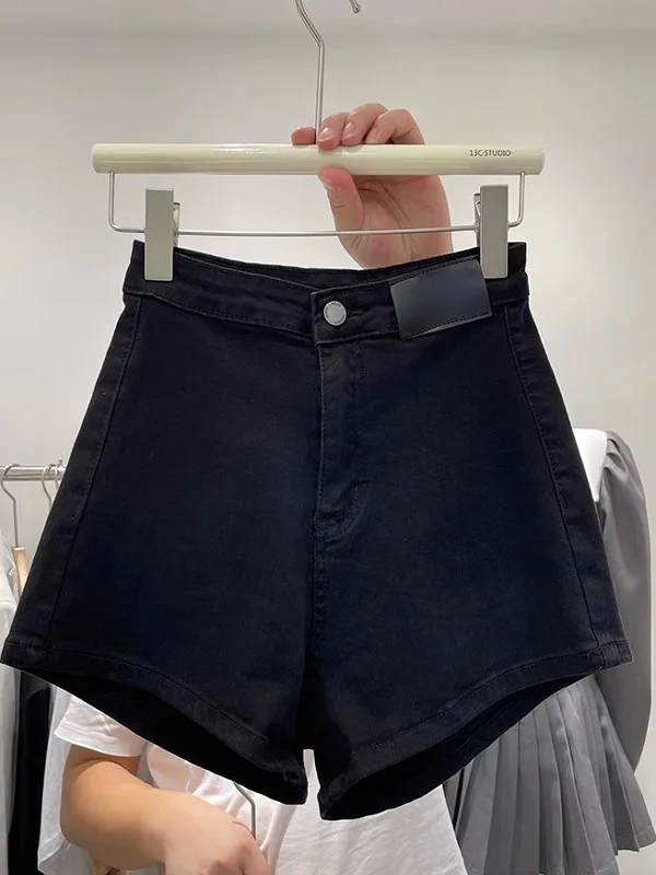 High Waist Elastic Slim Fit Denim Shorts Women's Summer New Style Black Stretchy Versatile Concealing Slimming Hot Pants
High Waist Elastic Slim Fit Denim Shorts Women's Summer New Style Black Stretchy Versatile Concealing Slimming Hot Pants