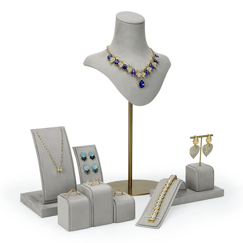 Оконная витрина для ювелирных изделий, серое бархатное кожаное ожерелье, кольцо, серьги, реквизит для демонстрации ювелирных изделий, стойка для живой витрины
Оконная витрина для ювелирных изделий, серое бархатное кожаное ожерелье, кольцо, серьги, реквизит для демонстрации ювелирных изделий, стойка для живой витрины