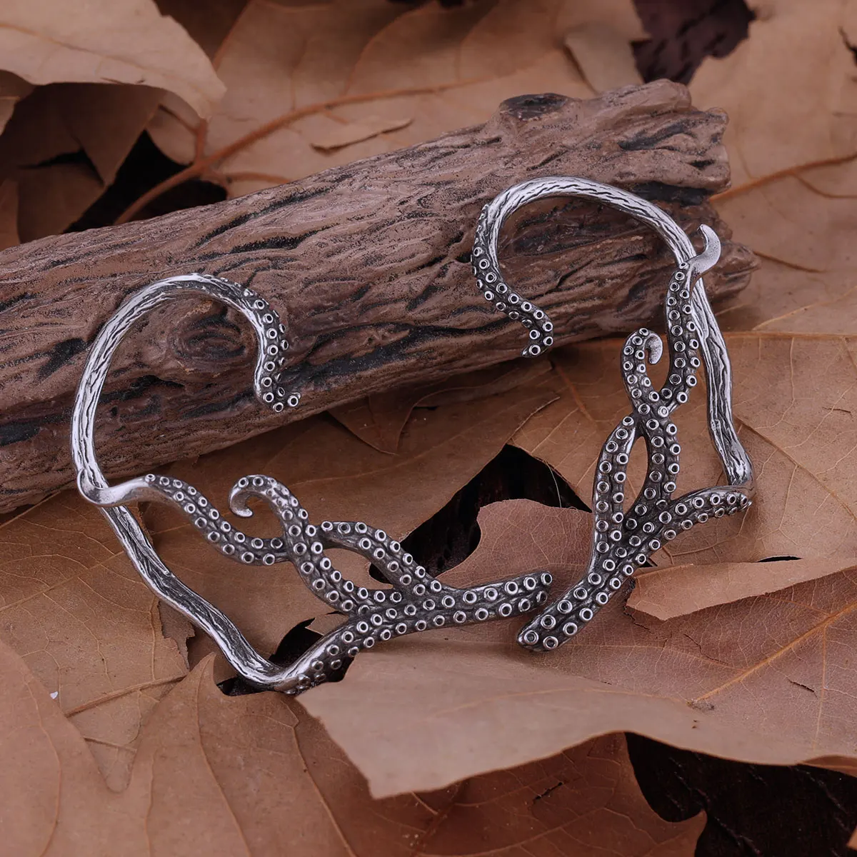 Stainless Steel Imitation Octopus Foot Clip Earring Fashion Women Personality Non-piercing Elf Ear Cuff Jewelry Wedding Gift
Stainless Steel Imitation Octopus Foot Clip Earring Fashion Women Personality Non-piercing Elf Ear Cuff Jewelry Wedding Gift