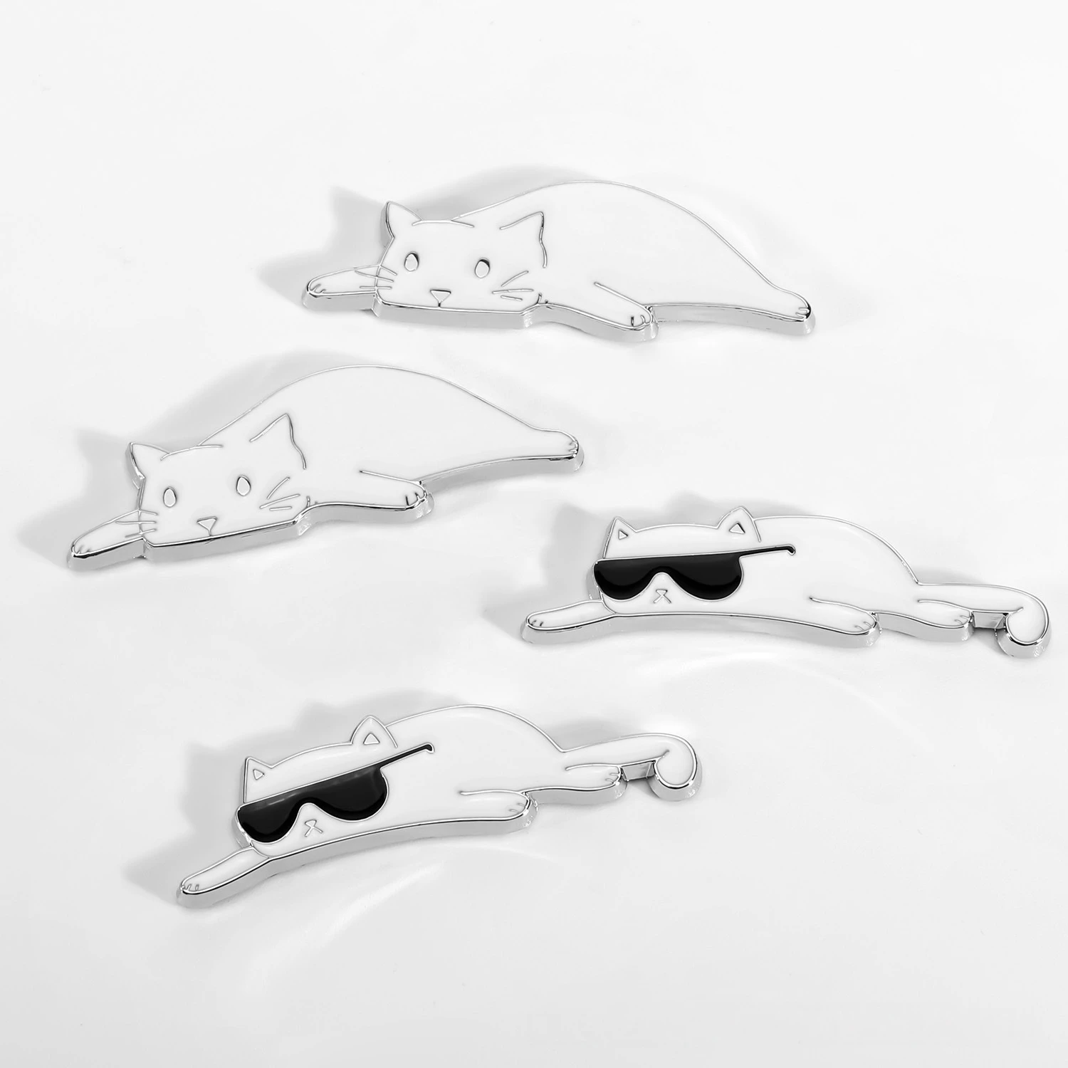 2PCS Hot Sale Cute Lying Cat Car Emblem, 3D Metal Cat Decal with/without Sunglasses, White & Silver Tone Auto Decor
2PCS Hot Sale Cute Lying Cat Car Emblem, 3D Metal Cat Decal with/without Sunglasses, White & Silver Tone Auto Decor