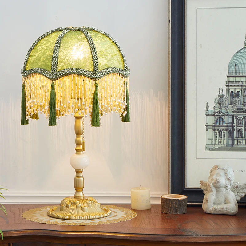 Green pastoral retro table lamp bedroom atmosphere Su lamp girl bedside cream wind ancient vertical table lamp
Green pastoral retro table lamp bedroom atmosphere Su lamp girl bedside cream wind ancient vertical table lamp