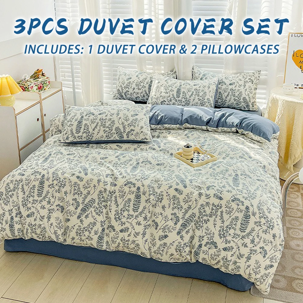 Синий комплект пододеяльников с цветочным принтом. Красивый пододеяльник и наволочки с растениями. Удобная, приятная для кожи, дышащая ткань. Домашний текстиль.
Синий комплект пододеяльников с цветочным принтом. Красивый пододеяльник и наволочки с растениями. Удобная, приятная для кожи, дышащая ткань. Домашний текстиль.