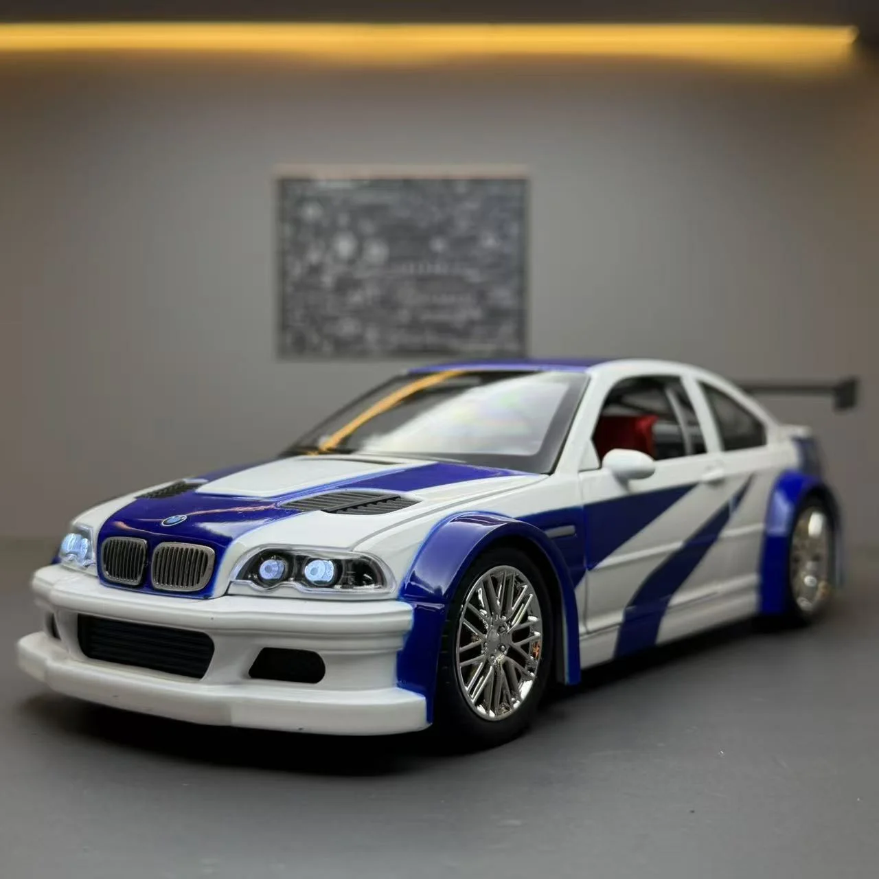 1:24 M3 GTR E46 Alloy Diecast Racing Car Model,Toy for Kids Play, Adult Collectible Ornament, Ideal Birthday Gift
1:24 M3 GTR E46 Alloy Diecast Racing Car Model,Toy for Kids Play, Adult Collectible Ornament, Ideal Birthday Gift