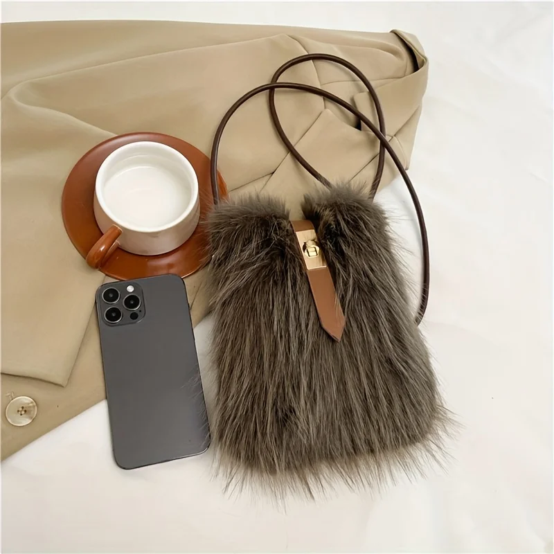 2026NewPlush Velvet Special Autumn/Winter New Style Phone Pouch, Faux Fur Women's Shoulder Bag, Plush Fur Wallet, Fluffy Fashionable Trendy Crossbody Bag, Women's Fashion Mini Crossbody Bag, Soft Faux Fur Long Pile Coin Purse
2026NewPlush Velvet Special Autumn/Winter New Style Phone Pouch, Faux Fur Women's Shoulder Bag, Plush Fur Wallet, Fluffy Fashionable Trendy Crossbody Bag, Women's Fashion Mini Crossbody Bag, Soft Faux Fur Long Pile Coin Purse