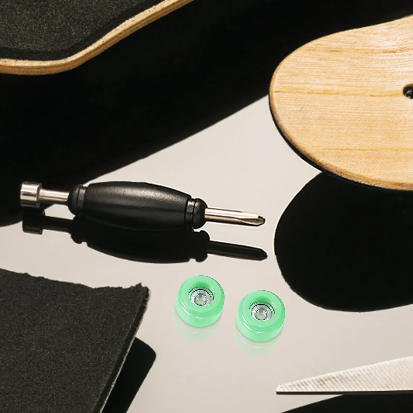 4Pcs Finger Skateboard Rollers Simulation Compact Fingertip Movement Stress Relief Educational Finger Sports Gift
4Pcs Finger Skateboard Rollers Simulation Compact Fingertip Movement Stress Relief Educational Finger Sports Gift