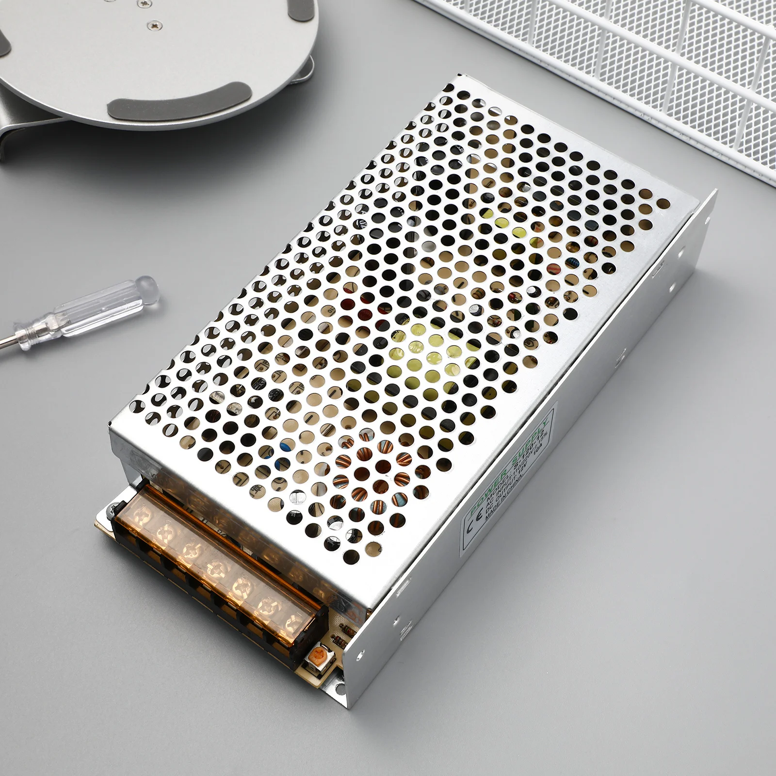 Switching Power Supply 12V20A250W Constant Voltage Iron Box LED Security Adapter Universal Fan L200xW110xH50mm Power Adapter
Switching Power Supply 12V20A250W Constant Voltage Iron Box LED Security Adapter Universal Fan L200xW110xH50mm Power Adapter