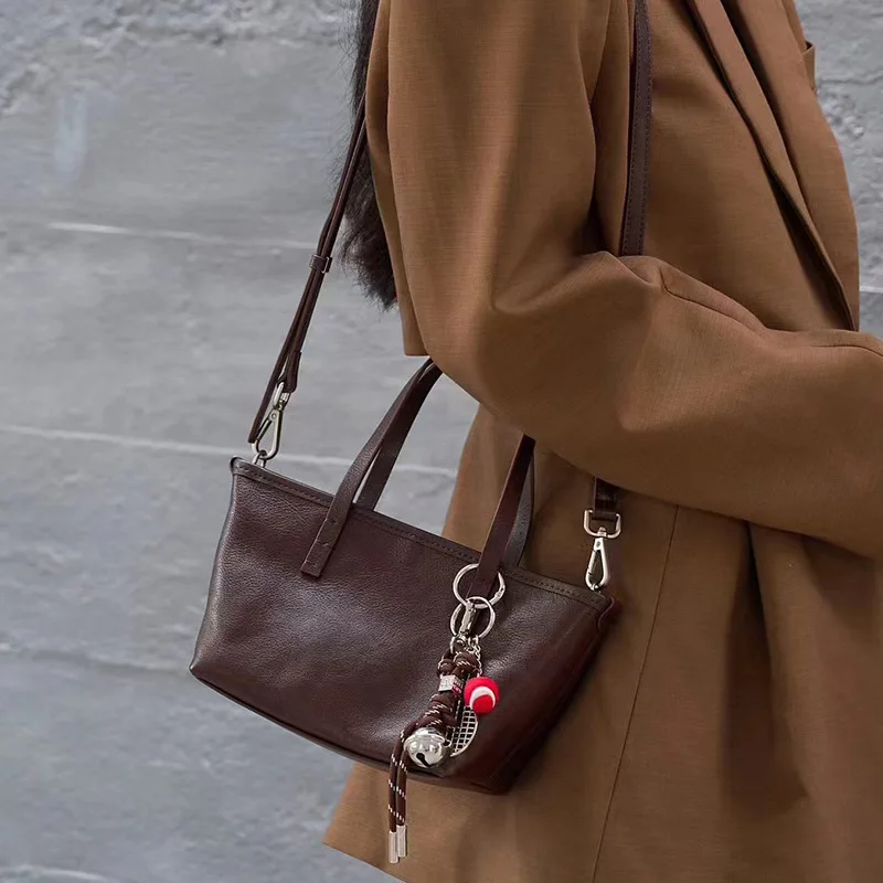 New Year Popular Soft Leather Tote Women High-end Fashion Single Shoulder Crossbody Small Bag Female Top-handles Top-handle Bags
New Year Popular Soft Leather Tote Women High-end Fashion Single Shoulder Crossbody Small Bag Female Top-handles Top-handle Bags