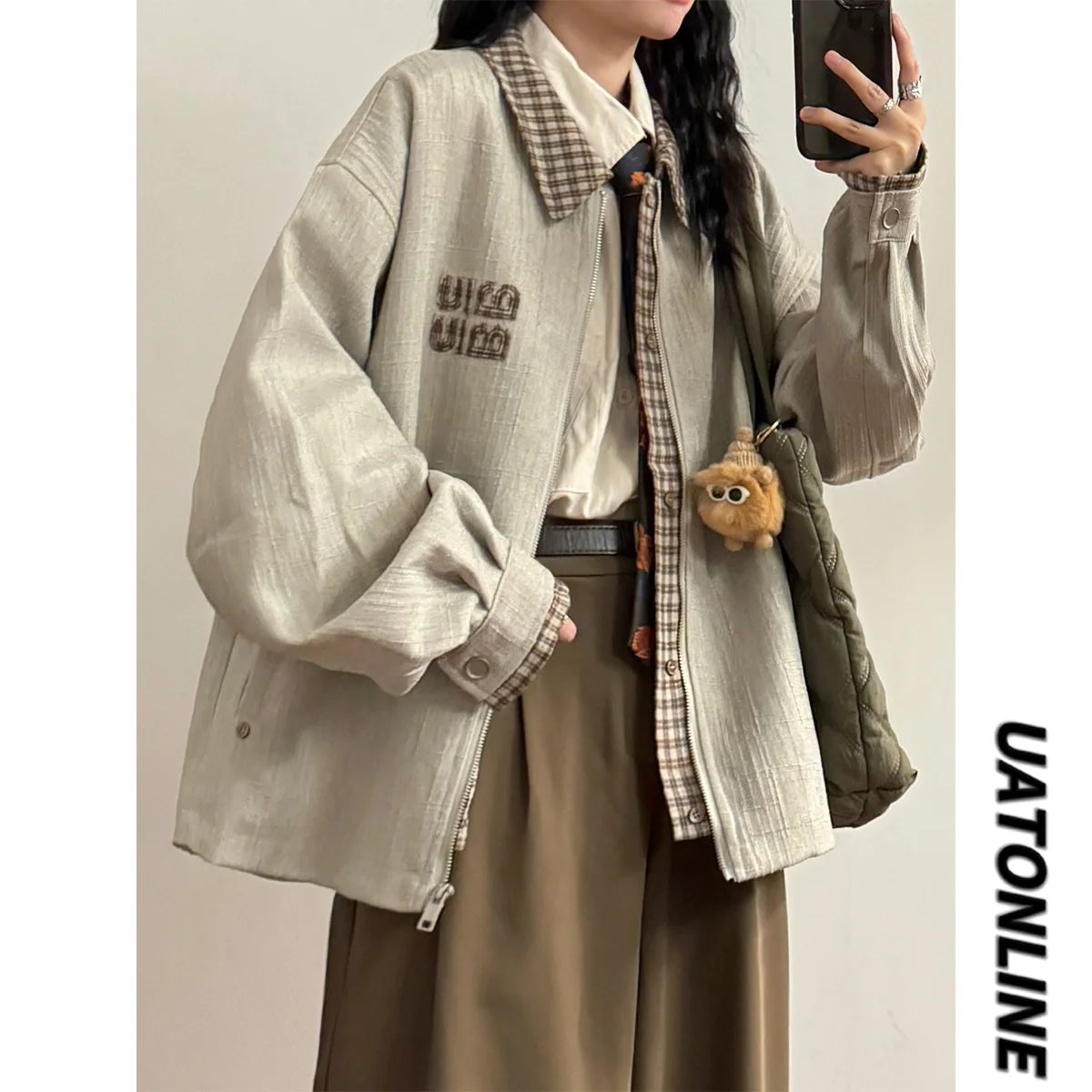 UATONLINE Раннеосенняя американская куртка в нейтральную клетку с бамбуковой текстурой, в стиле пэчворк, рабочая одежда, верхняя одежда, уличный стиль, свободный крой, молодежная
UATONLINE Раннеосенняя американская куртка в нейтральную клетку с бамбуковой текстурой, в стиле пэчворк, рабочая одежда, верхняя одежда, уличный стиль, свободный крой, молодежная