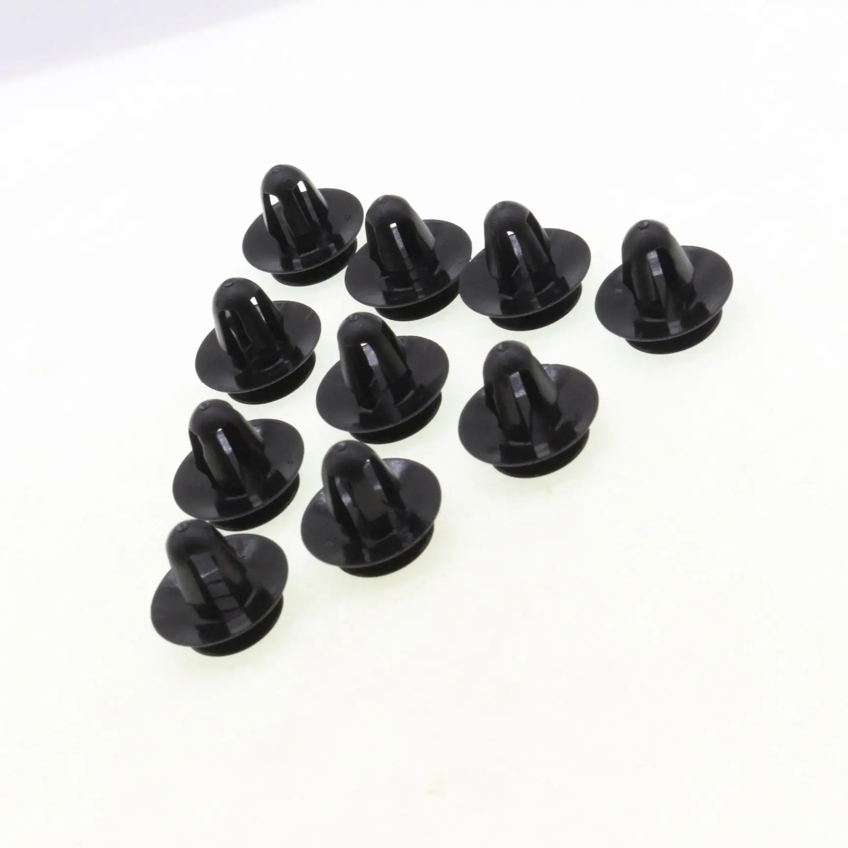 10Pcs Fit For BMW Audi VW Door Trim Panel Clips Push-Type Retainer Rivet Body Fasteners Black Nylon N90541701 & 51-49-8-123-832
10Pcs Fit For BMW Audi VW Door Trim Panel Clips Push-Type Retainer Rivet Body Fasteners Black Nylon N90541701 & 51-49-8-123-832