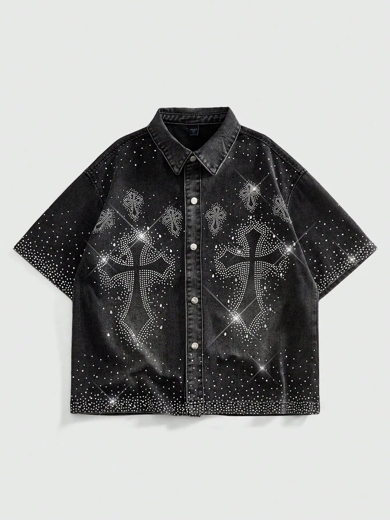 ROMWE MEN Street Life Men's Casual Fashion Street Cross Rhinestone Washed Denim Short Sleeve Shirt, Summer
ROMWE MEN Street Life Men's Casual Fashion Street Cross Rhinestone Washed Denim Short Sleeve Shirt, Summer