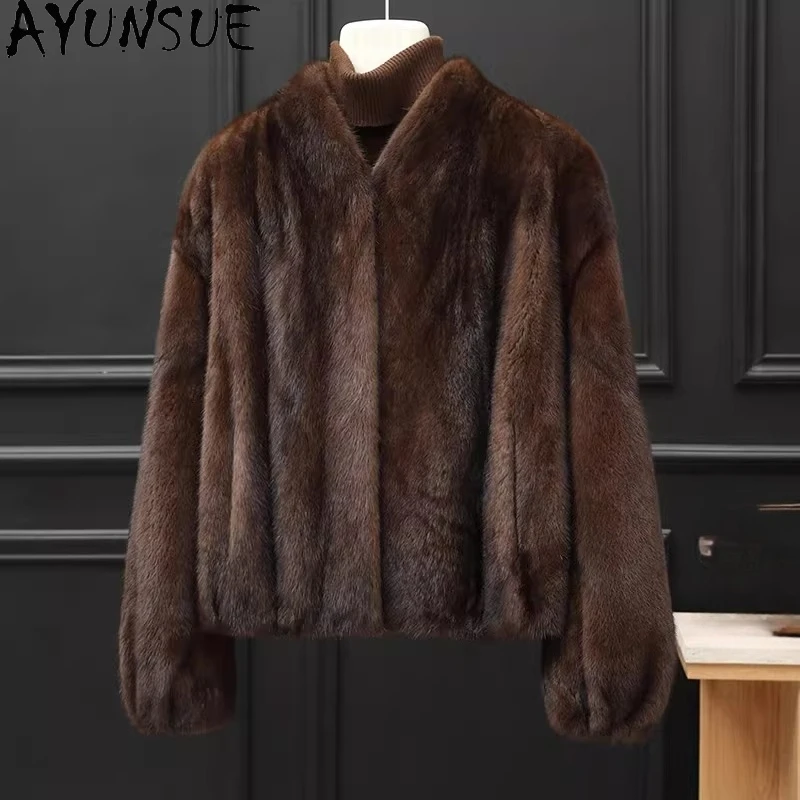 AYUNSUE Natural Mink Fur Coat Women Winter Clothes Whole Mink Real Fur Womens Coats New in Coats Short Style Fourrure Femme
AYUNSUE Natural Mink Fur Coat Women Winter Clothes Whole Mink Real Fur Womens Coats New in Coats Short Style Fourrure Femme