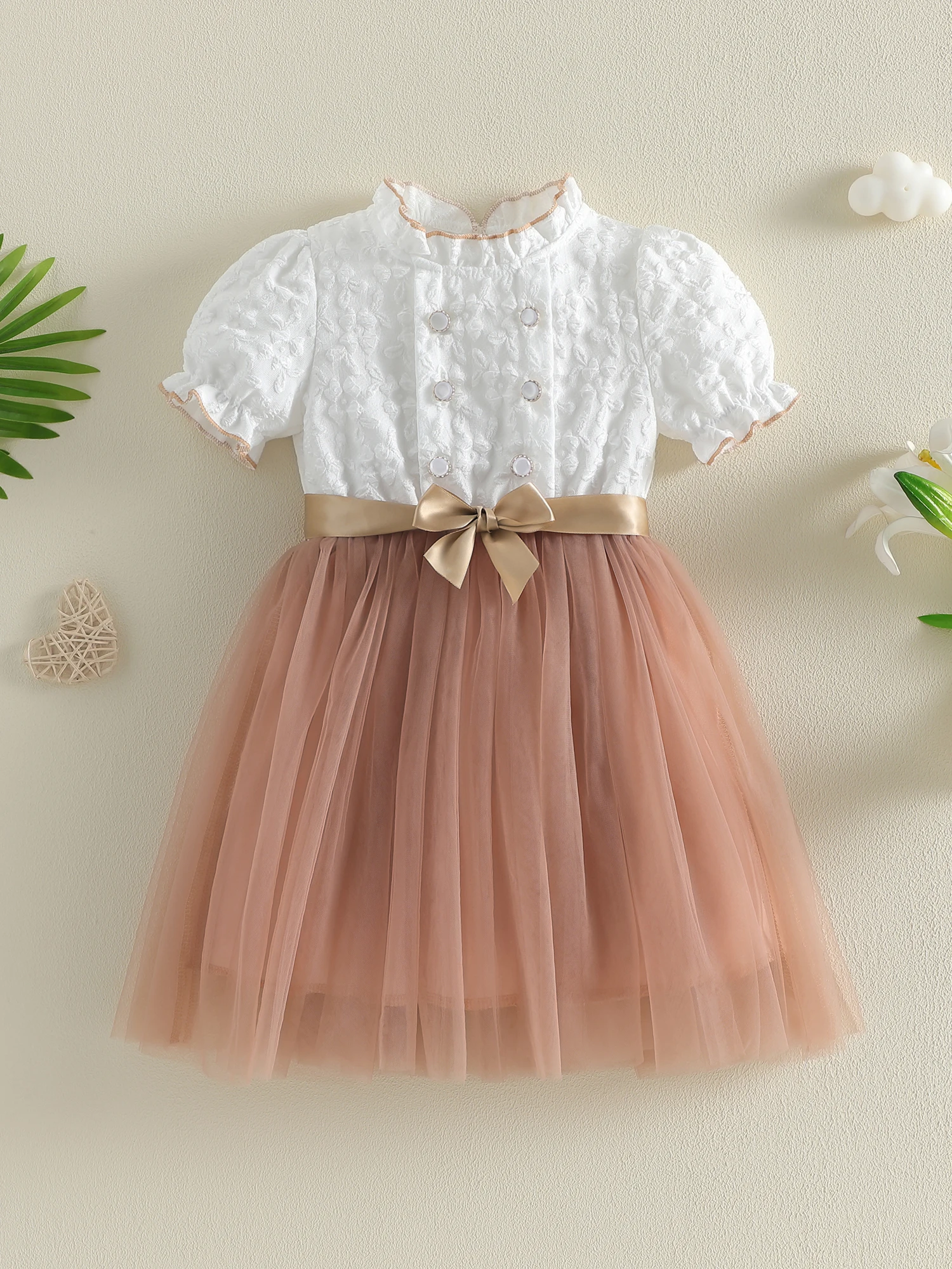 Элегантное кружевное платье с цветочным узором для девочек в винтажном стиле, платье трапециевидной формы с короткими рукавами для особых случаев, вечеринки и свадьбы
Элегантное кружевное платье с цветочным узором для девочек в винтажном стиле, платье трапециевидной формы с короткими рукавами для особых случаев, вечеринки и свадьбы