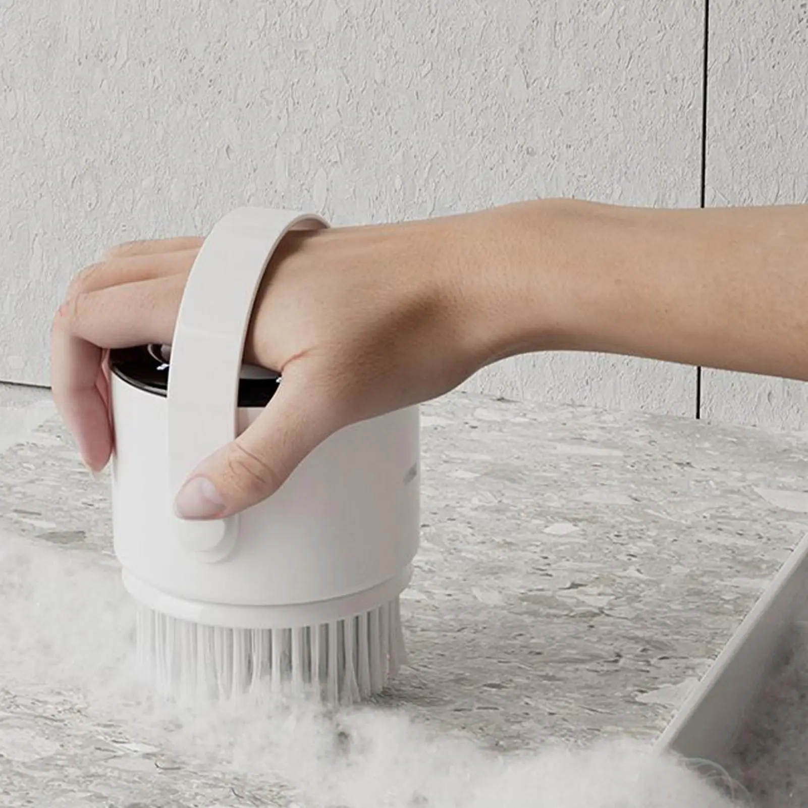 Электрическая скруббер для ванной комнаты, беспроводная щетка для чистки, мощный скруббер с 3 сменными насадками, электрическая щетка для чистки
Электрическая скруббер для ванной комнаты, беспроводная щетка для чистки, мощный скруббер с 3 сменными насадками, электрическая щетка для чистки