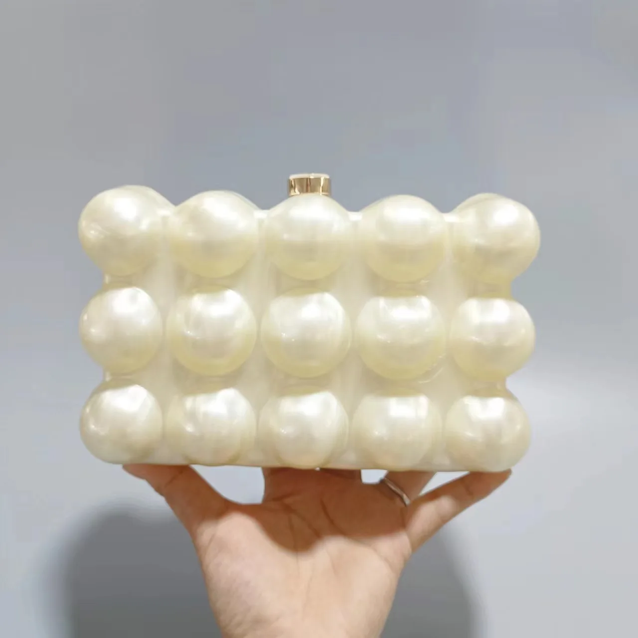 Chic Trendy Bubble Clutch For Women Luxury Acrylic Handbags Wedding Prom Party Evening Bags Chain Crossbody Shoulder Lady Purse
Chic Trendy Bubble Clutch For Women Luxury Acrylic Handbags Wedding Prom Party Evening Bags Chain Crossbody Shoulder Lady Purse
