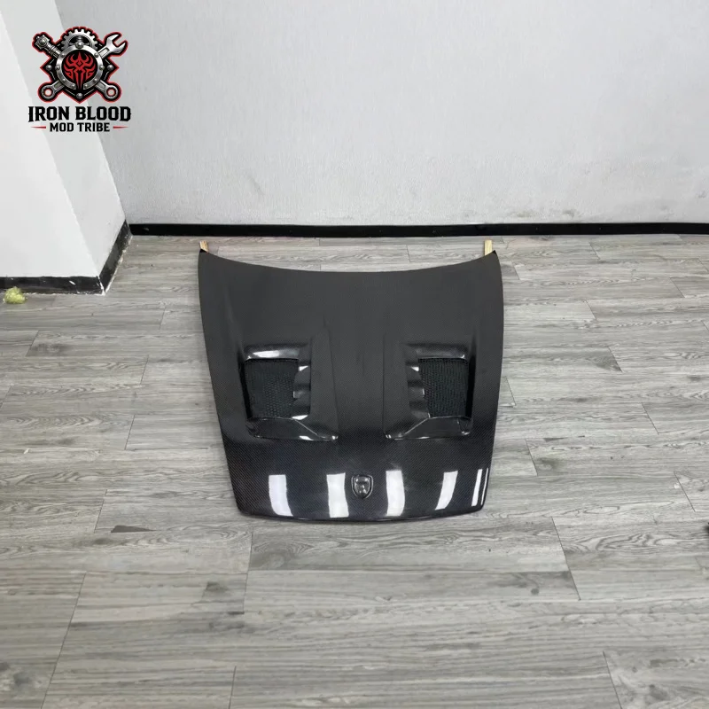 Suitable for Porsche 992 GT3 modification and upgrade to GT3RS carbon fiber hood kit
Suitable for Porsche 992 GT3 modification and upgrade to GT3RS carbon fiber hood kit