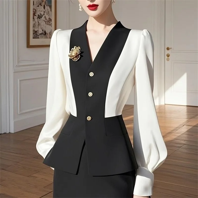 2025 New Shirt Women's Spring Black and White Contrasting V-neck Waist Cinched Shirt for Thin Casual Female Blouse Top
2025 New Shirt Women's Spring Black and White Contrasting V-neck Waist Cinched Shirt for Thin Casual Female Blouse Top