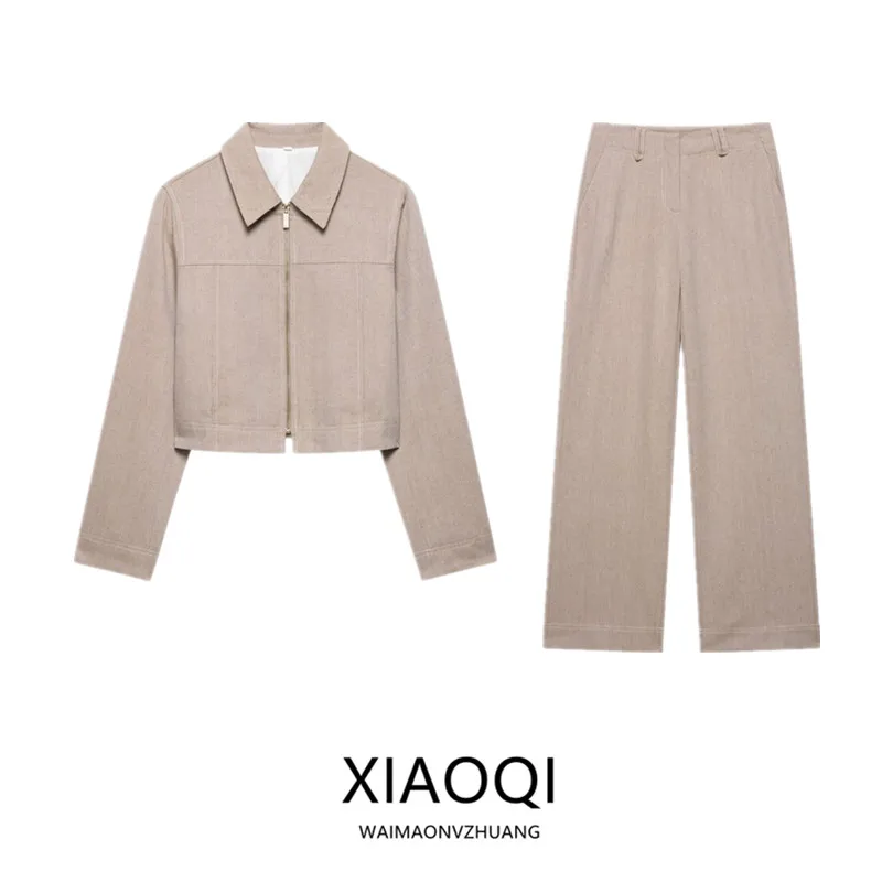 Spring 2025 Women's Fashion Minimalist Plaid Long Sleeve Collared Short Coat New Arrival Elegant Versatile Stylish Outerwear
Spring 2025 Women's Fashion Minimalist Plaid Long Sleeve Collared Short Coat New Arrival Elegant Versatile Stylish Outerwear