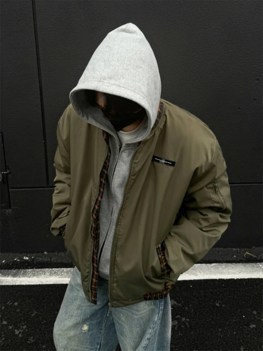 Американская военная куртка-пилот для мужчин, утепленное хлопковое пальто, зимняя модная верхняя одежда для студентов колледжей
Американская военная куртка-пилот для мужчин, утепленное хлопковое пальто, зимняя модная верхняя одежда для студентов колледжей