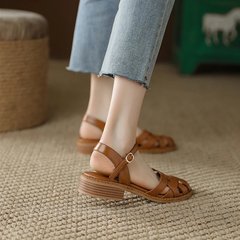 Fashion Women Shoes 2023 New Heels Buckle Beige Heeled Sandals Square Toe Luxury Summer Retro Black Flat Strap Comfort Girls
Fashion Women Shoes 2023 New Heels Buckle Beige Heeled Sandals Square Toe Luxury Summer Retro Black Flat Strap Comfort Girls