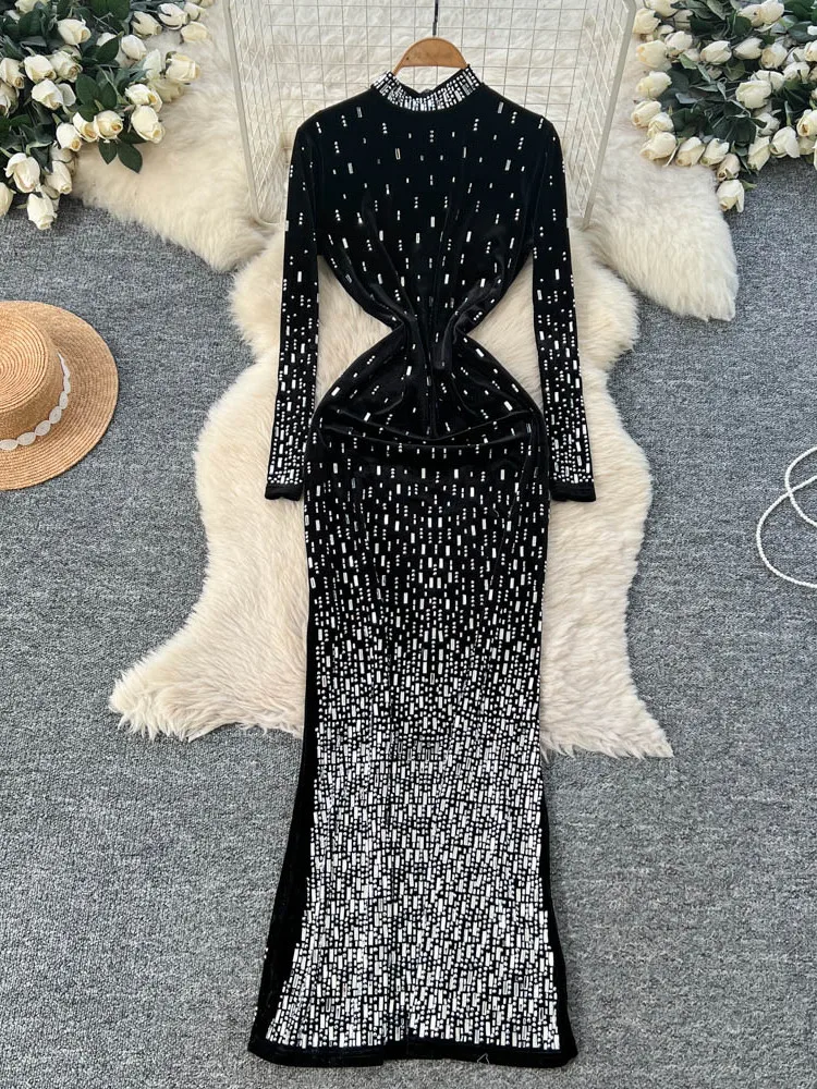 Velvet Evening Dress with Embellished Drills Women's Fashion Slimming High Waist A-Line Gown for Autumn Winter
Velvet Evening Dress with Embellished Drills Women's Fashion Slimming High Waist A-Line Gown for Autumn Winter