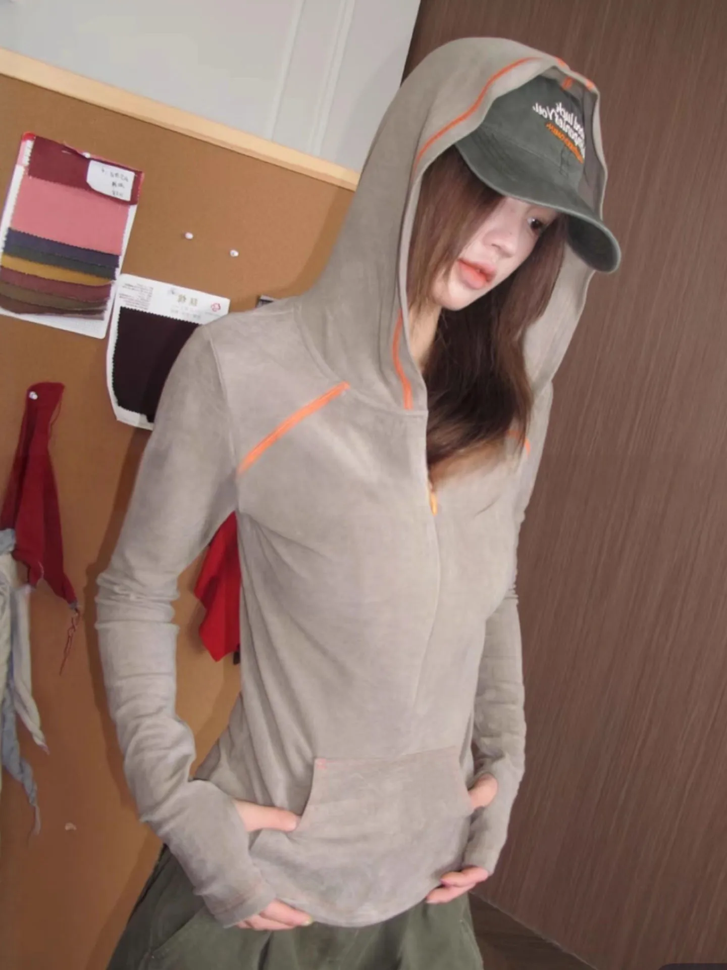 Ele Long Sve Comfortable Faionable Sweatirt Base Layer irt Trendy Top High-End European Brand Women's Clothing
Ele Long Sve Comfortable Faionable Sweatirt Base Layer irt Trendy Top High-End European Brand Women's Clothing