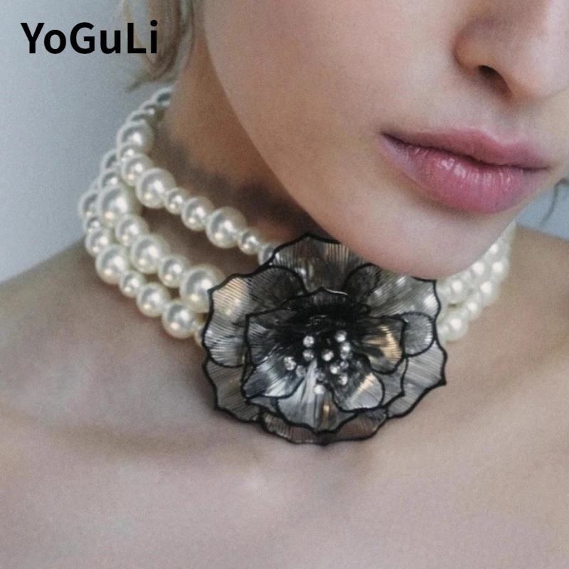 Fashion Jewelry Luxury Temperament Hollow Flower Earrings Bracelets For Women Wedding Gifts 2025 Trend New Hot Selling 
Fashion Jewelry Luxury Temperament Hollow Flower Earrings Bracelets For Women Wedding Gifts 2025 Trend New Hot Selling