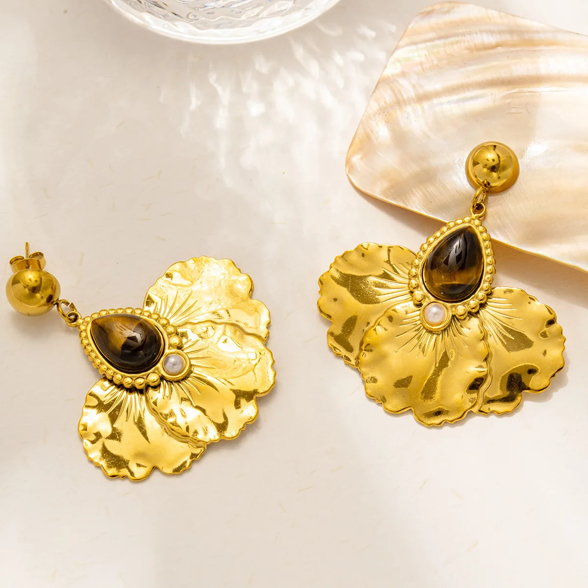 Golden Plated Stainless Steel Vintage Jewelry New Opal Pearl Fashion Leaf Stud Errings For Women RJ026
Golden Plated Stainless Steel Vintage Jewelry New Opal Pearl Fashion Leaf Stud Errings For Women RJ026