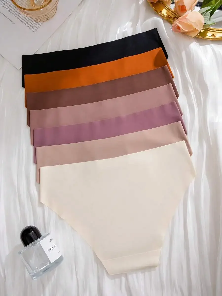 7pcs Women Seamless Invisible Comfortable Briefs Solid Color Underwear
7pcs Women Seamless Invisible Comfortable Briefs Solid Color Underwear
