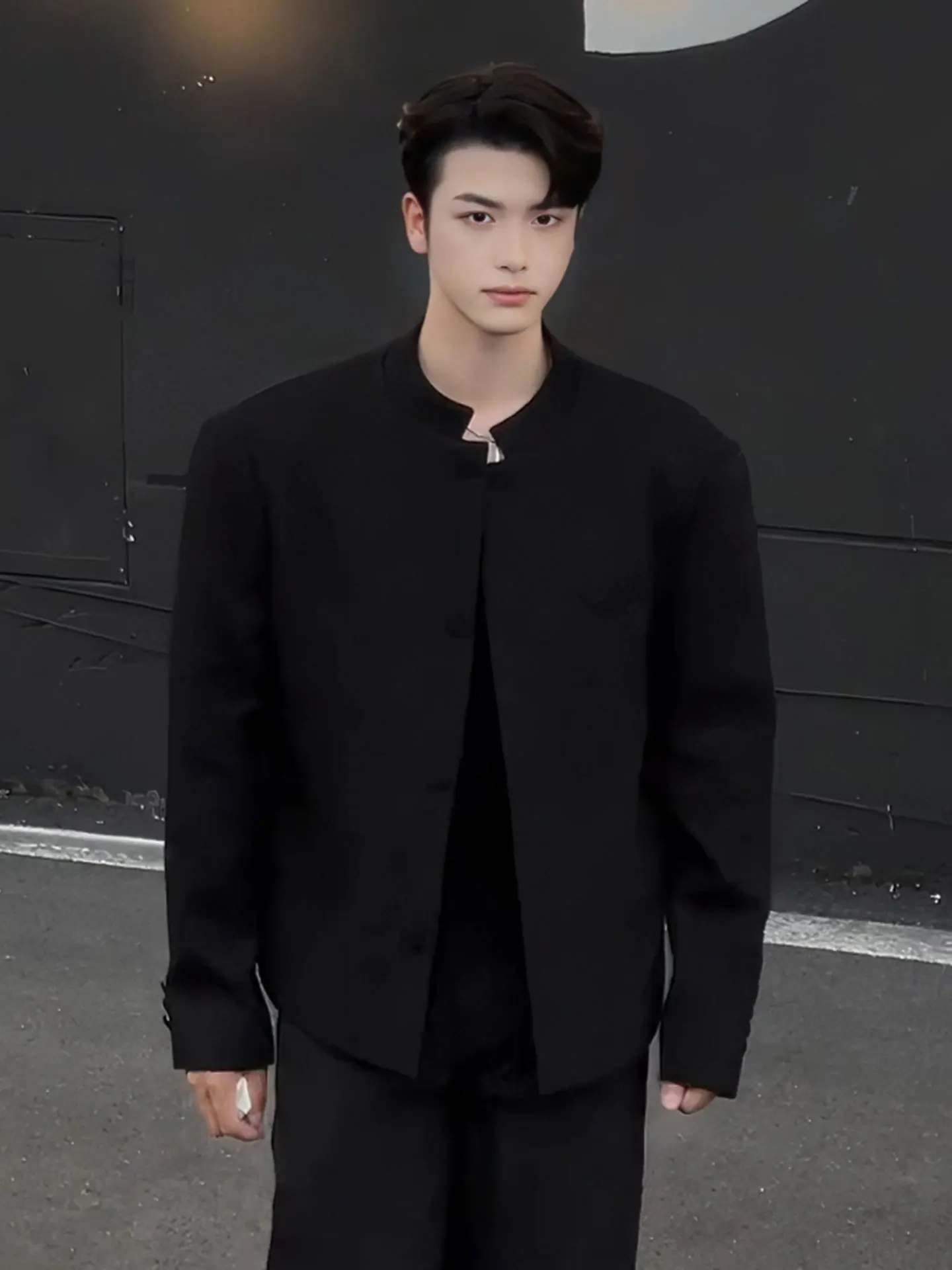 Новый китайский Sle ort Jaet, мужской осенний воротник-стойка с воротником-стойкой в стиле ретро, молодежный костюм Тан Республики Китая...
Новый китайский Sle ort Jaet, мужской осенний воротник-стойка с воротником-стойкой в стиле ретро, молодежный костюм Тан Республики Китая...