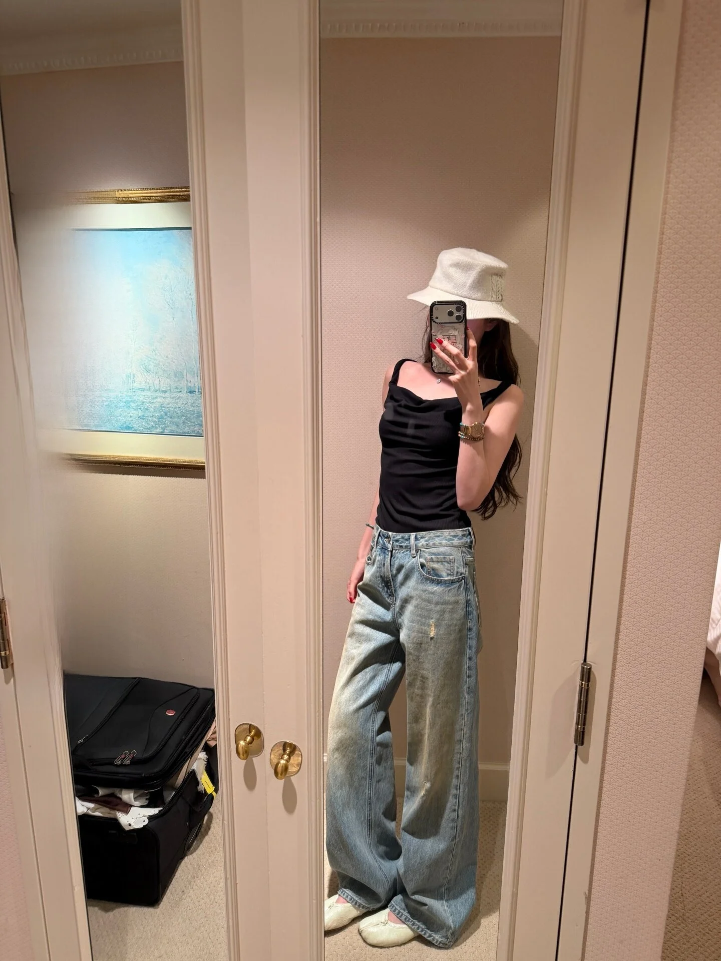 YANGZIFAN Handmade Vintage Women's Jeans Casual Low Waist Cotton Straight Leg Pants with Distressed Holes Versatile Spring Su...
YANGZIFAN Handmade Vintage Women's Jeans Casual Low Waist Cotton Straight Leg Pants with Distressed Holes Versatile Spring Su...