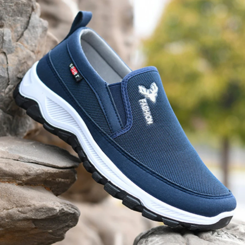 Breathable men's vulcanized shoes, summer mesh breathable hiking shoes, comfortable travel shoes suitable for outdoor activities
Breathable men's vulcanized shoes, summer mesh breathable hiking shoes, comfortable travel shoes suitable for outdoor activities