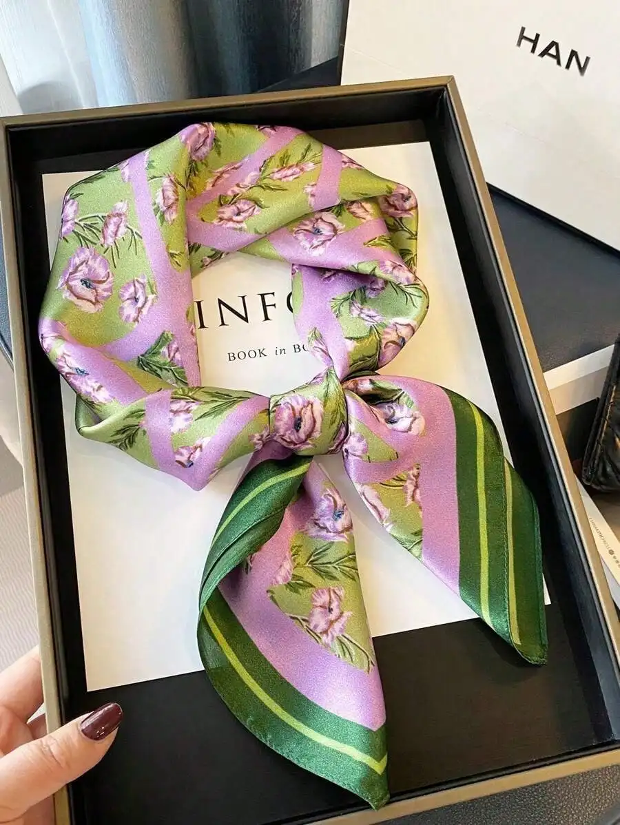 1pc Women Floral Pattern Fashionable Bandana For Daily Life Boho Bandana,Hair Band,Head Band Ideal For Dressing Up Your Look
1pc Women Floral Pattern Fashionable Bandana For Daily Life Boho Bandana,Hair Band,Head Band Ideal For Dressing Up Your Look