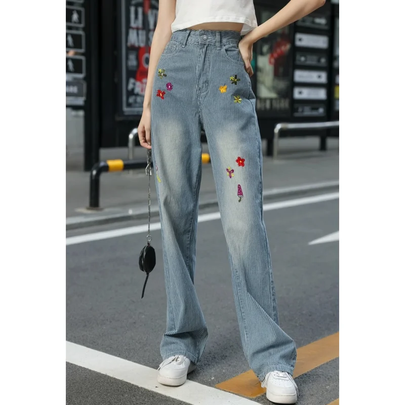 Blue Jeans for Women Embroidery High Waist Fashion American Streetwear Vintage Wide Leg Jean Female Trouser Baggy Denim Pants
Blue Jeans for Women Embroidery High Waist Fashion American Streetwear Vintage Wide Leg Jean Female Trouser Baggy Denim Pants