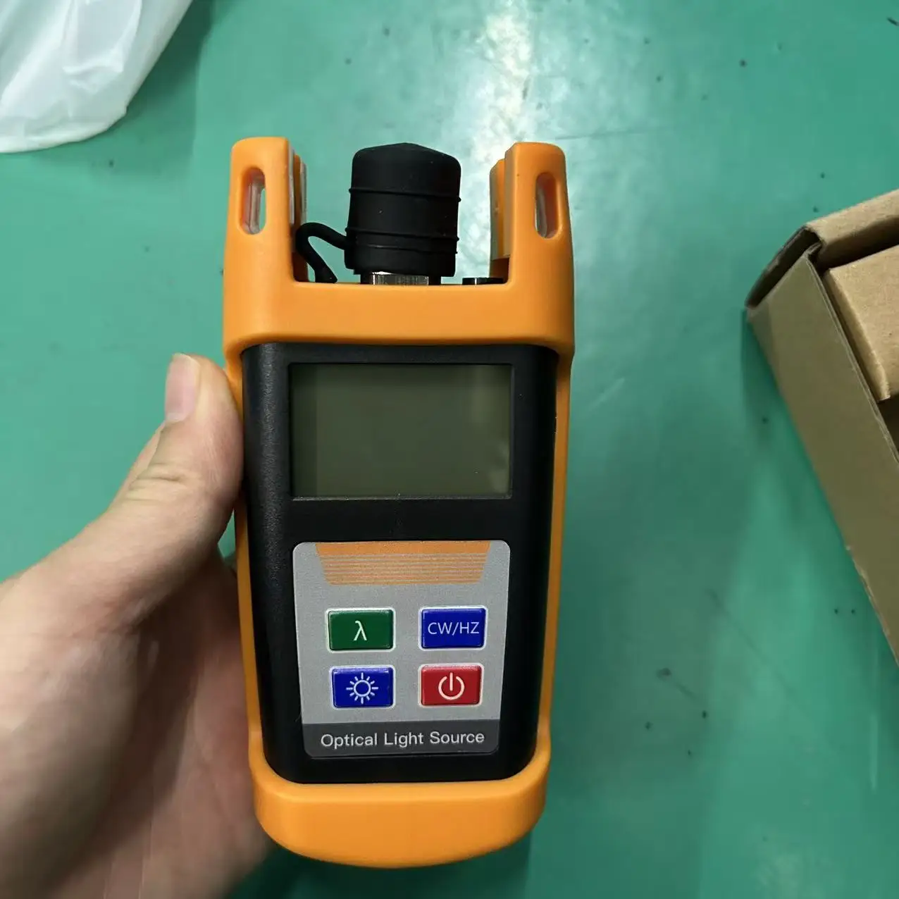 AUA-1315 Optical Light Source Handheld Fiber Optic Test Instrument
AUA-1315 Optical Light Source Handheld Fiber Optic Test Instrument