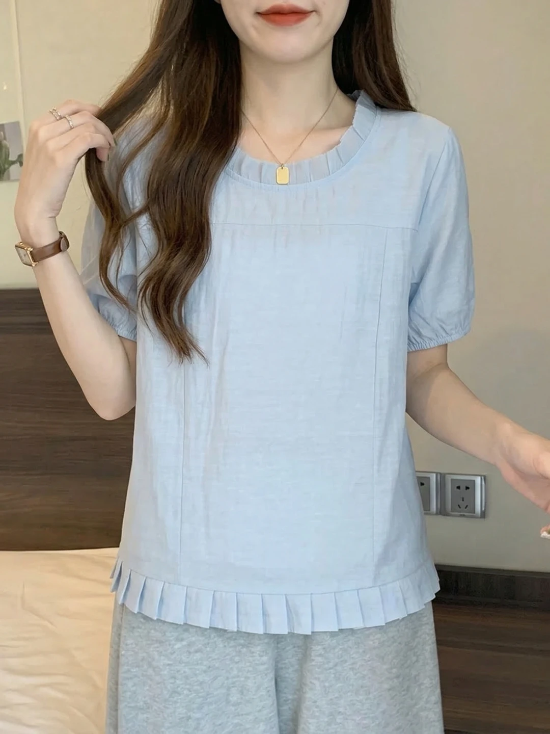 Blue Short Sleeve Shirt Women's Summer New Style plus Size Beautiful Slimming Wood Grain Korean Style Loose Fit Top
Blue Short Sleeve Shirt Women's Summer New Style plus Size Beautiful Slimming Wood Grain Korean Style Loose Fit Top