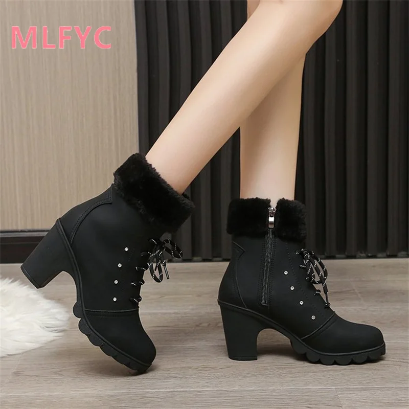 Winter short boots, Korean version, high heels with fur waterproof platform, autumn and winter thick heels women's boots
Winter short boots, Korean version, high heels with fur waterproof platform, autumn and winter thick heels women's boots
