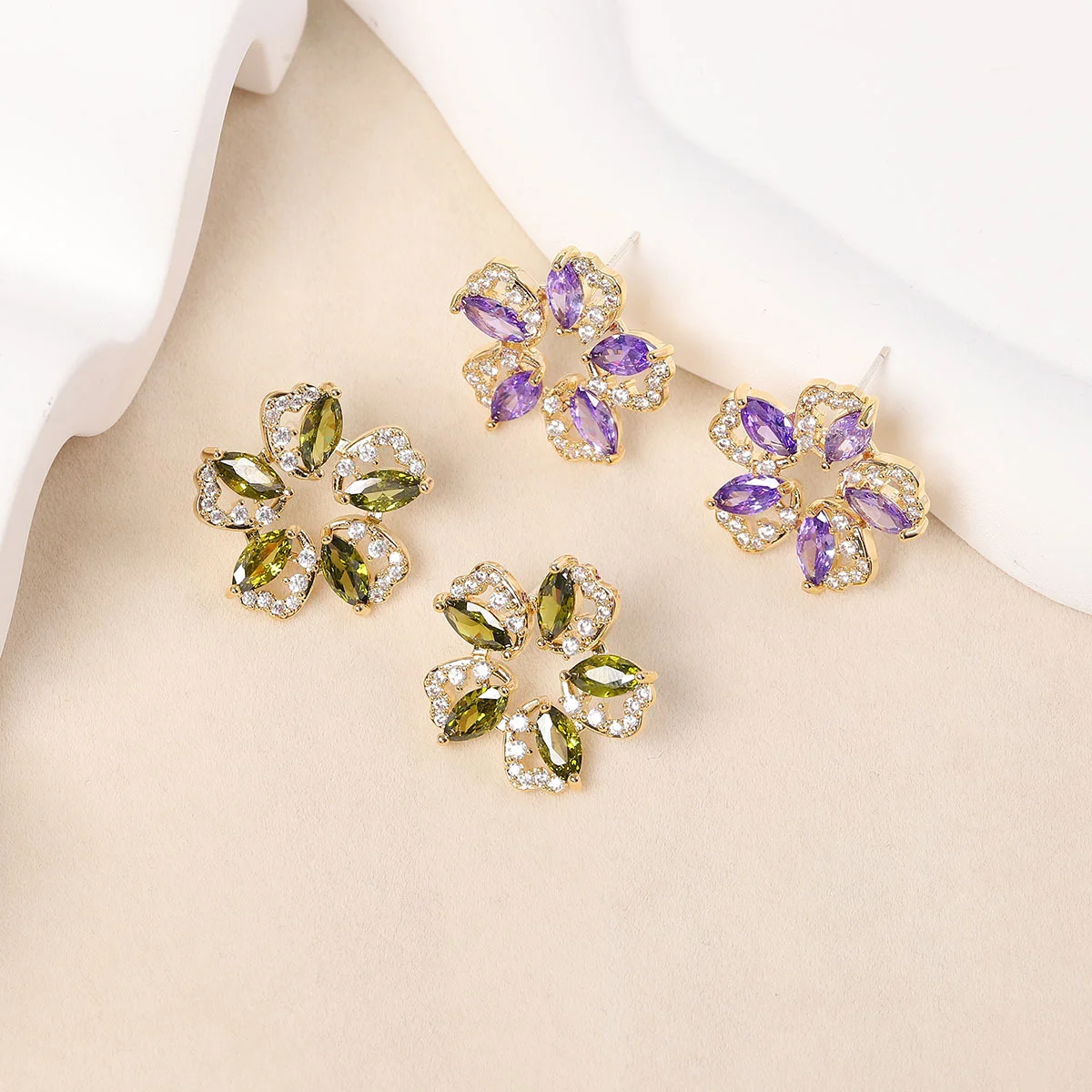 925 Silver Needle Luxury Multicolor Gemstone Flower Stud Earrings, Elegant Daily Wear Statement Jewelry Gift for Women
925 Silver Needle Luxury Multicolor Gemstone Flower Stud Earrings, Elegant Daily Wear Statement Jewelry Gift for Women