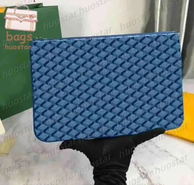 2025 Designer Man Women Clutch Bags 2 Size Zipper Purse Leather Handbags Mens Business Big Wallets Travelling Wash Pouch
2025 Designer Man Women Clutch Bags 2 Size Zipper Purse Leather Handbags Mens Business Big Wallets Travelling Wash Pouch