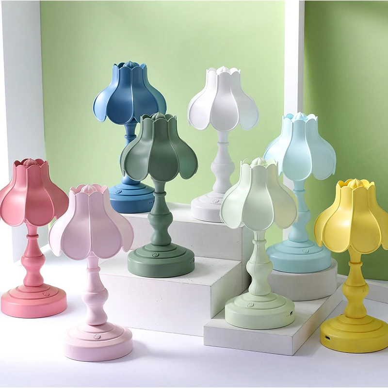 Creative Retro Lotus Leaf Lampshade Desktop Night Light Touch Control Desk Table Lamp Home Bar Club Bedroom Decoration
Creative Retro Lotus Leaf Lampshade Desktop Night Light Touch Control Desk Table Lamp Home Bar Club Bedroom Decoration