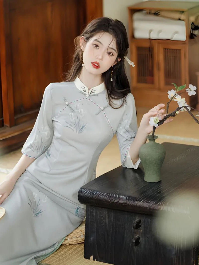 Blue Beige Women Cheongsam Summer Dress Vintage Plus Size Chinese Traditional Design Sleeve Dresses Floral Slim Qipao S To XXL
Blue Beige Women Cheongsam Summer Dress Vintage Plus Size Chinese Traditional Design Sleeve Dresses Floral Slim Qipao S To XXL