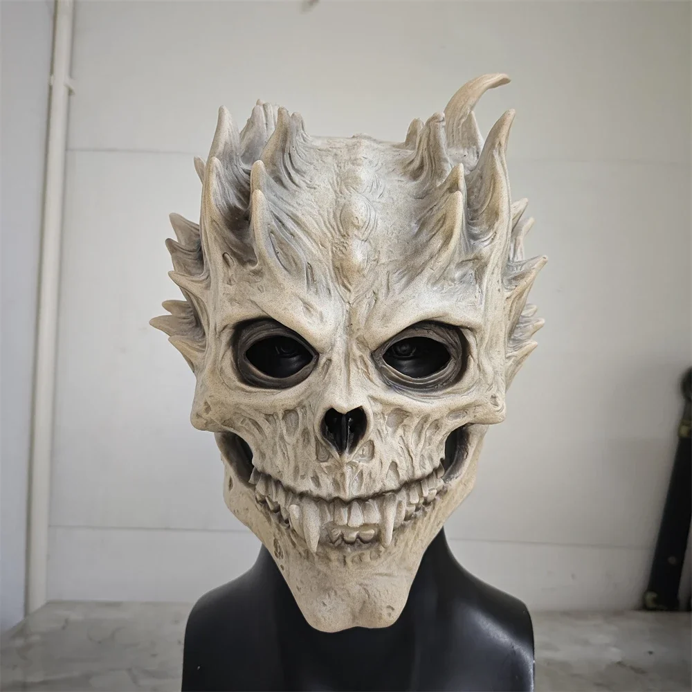 Creepy Halloween Skull Full Head Mask Adult Death Warrior Full Head Realistic Latex Head Cover Scary Party Cosplay Skeleton Mask
Creepy Halloween Skull Full Head Mask Adult Death Warrior Full Head Realistic Latex Head Cover Scary Party Cosplay Skeleton Mask