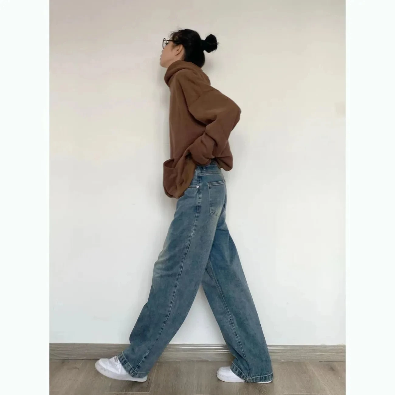 Jeans Women Spring Summer 2023 New Large Size Retro High Waist Trousers Fashion Casual Loose Wide Leg Pants Womens
Jeans Women Spring Summer 2023 New Large Size Retro High Waist Trousers Fashion Casual Loose Wide Leg Pants Womens