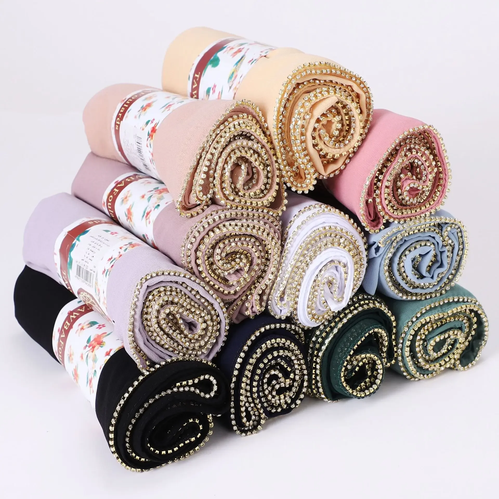 New Bubble Pearl Chiffon Scarf High Quality Diamond Chain Headscarf Hijab Muslim Women Head Wrap Shawl Turban Bandanas Turbante
New Bubble Pearl Chiffon Scarf High Quality Diamond Chain Headscarf Hijab Muslim Women Head Wrap Shawl Turban Bandanas Turbante