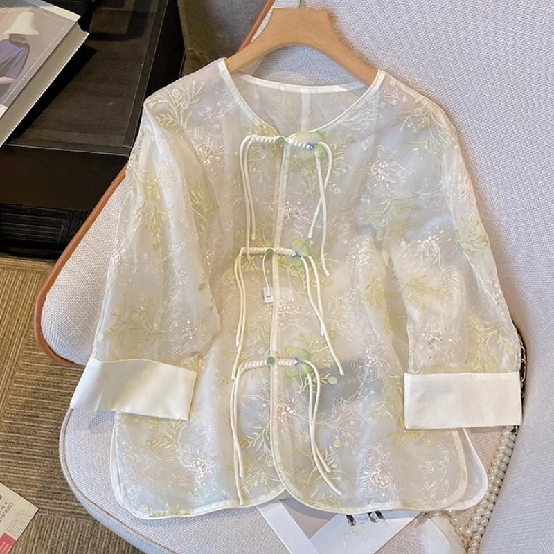 2025 New Summer Women O Neck 3/4 Sleeve Embroidery Cardigan Top Shirt , Woman Clothing Chinese Style Dobby Floral Tops Shirts
2025 New Summer Women O Neck 3/4 Sleeve Embroidery Cardigan Top Shirt , Woman Clothing Chinese Style Dobby Floral Tops Shirts